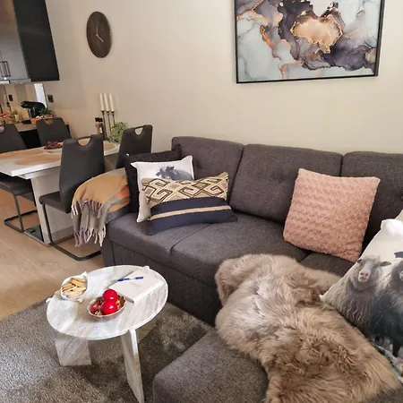 New&cozy Nr3 Close To Panorama Ski Resort, Golf Course, Hiking, Beaches, Fishing And Lake Views With Free Parking&pets Allowed アパート