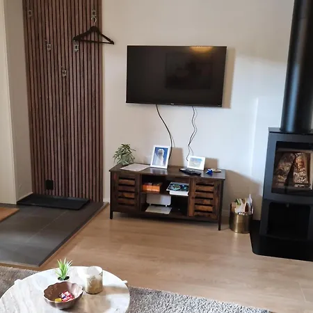 Apartment New&cozy Nr3 Close To Panorama Ski Resort, Golf Course, Hiking, Beaches, Fishing And Lake Views With Free Parking&pets Allowed